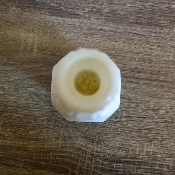 Vintage  Milk Glass Eagle Vase - Picture 5 of 8